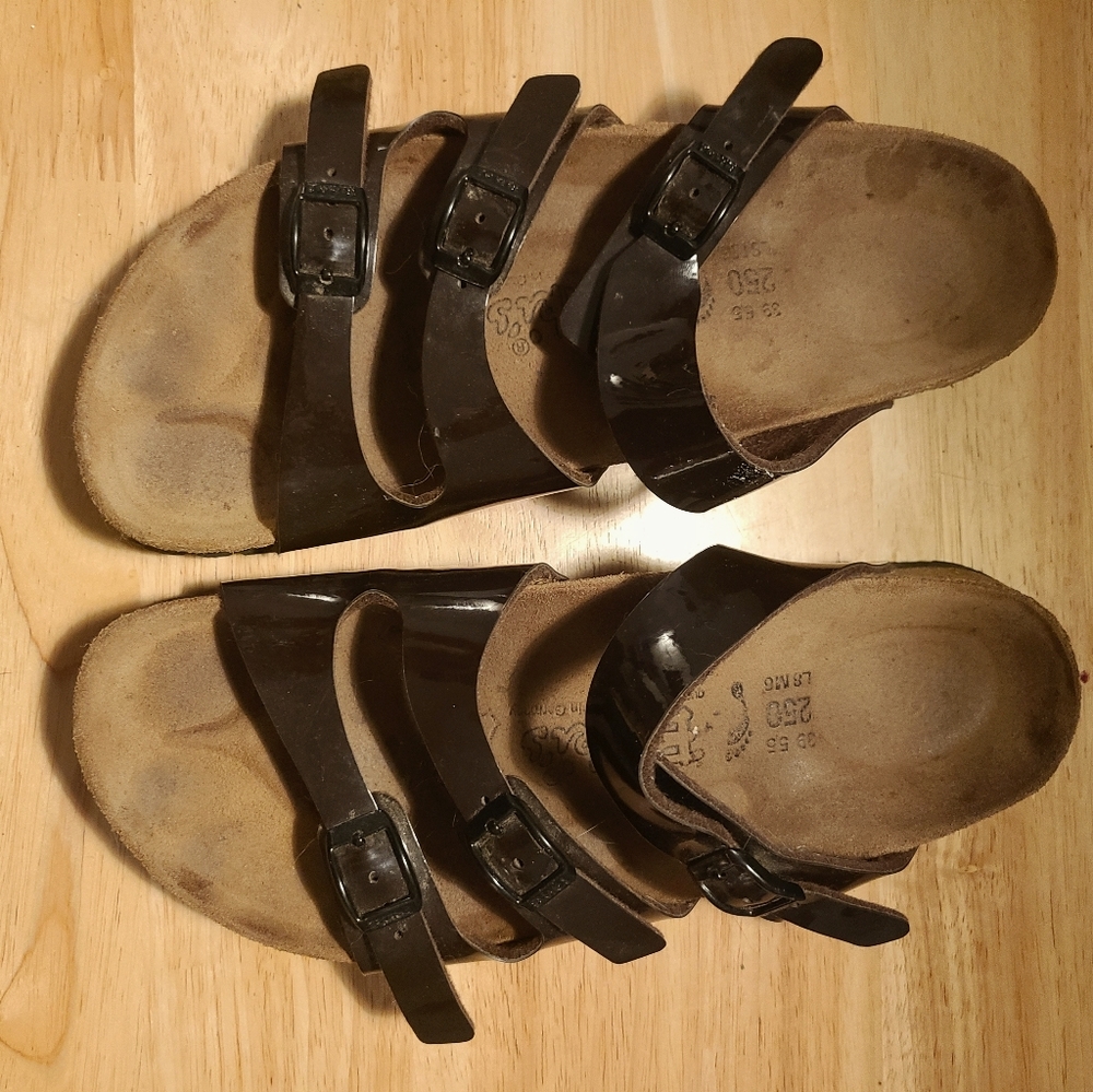 Birkenstock Sandals sz 39 brown patent leather